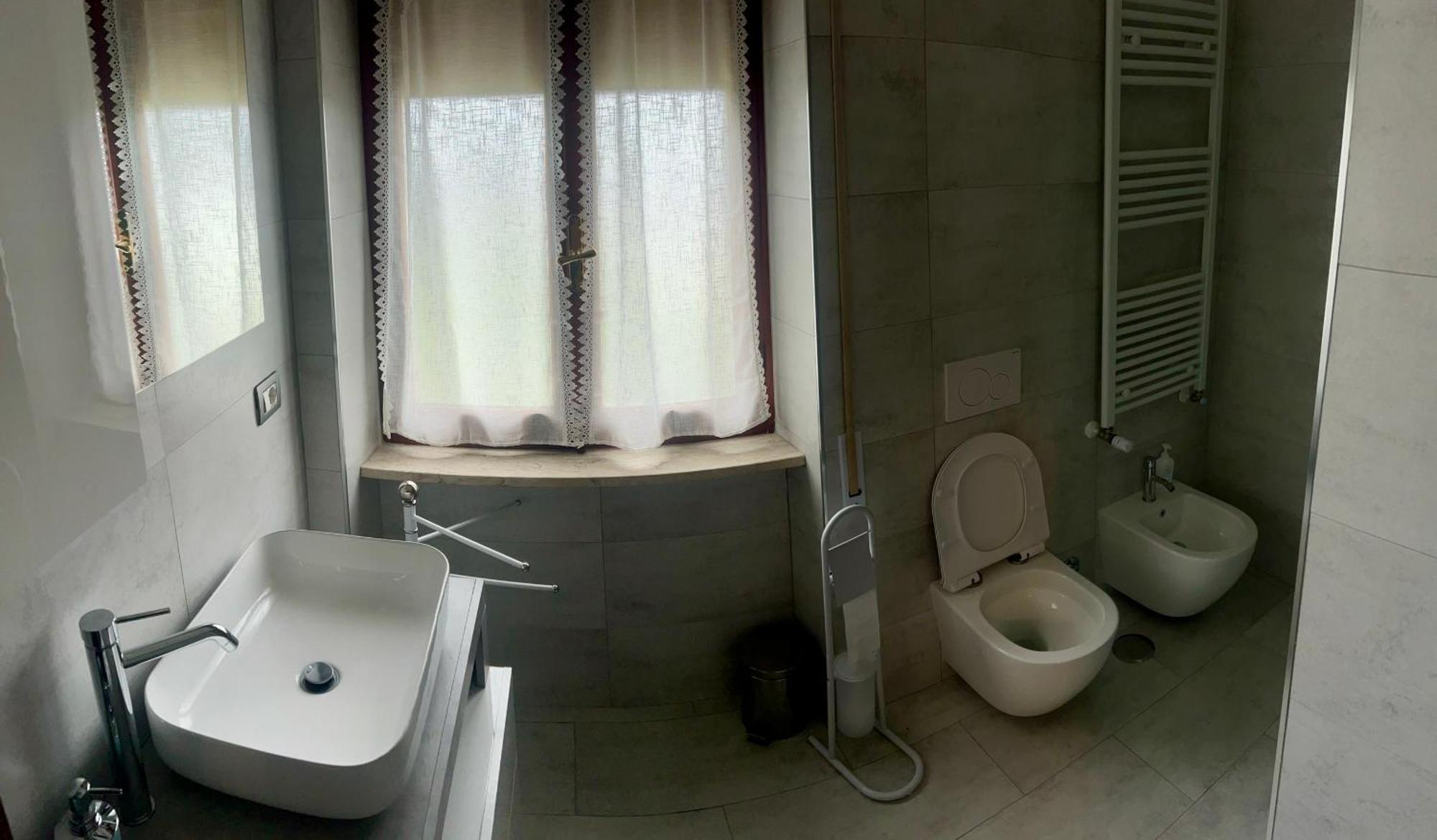 A Casa Di Marco Guesthouse - Apt Di Ciampino E Stazione Per Roma مارينو المظهر الخارجي الصورة